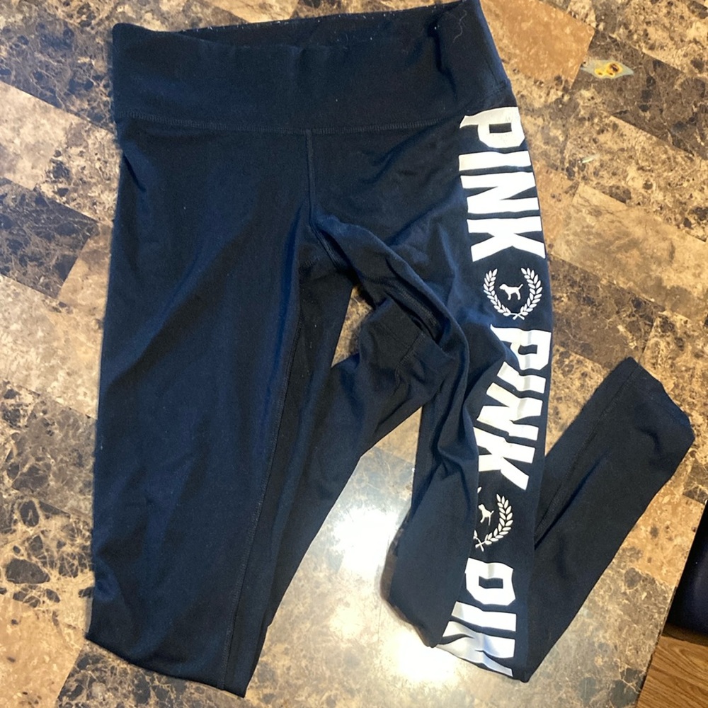 Victoria’s Secret pink yoga, pants size extra small color black